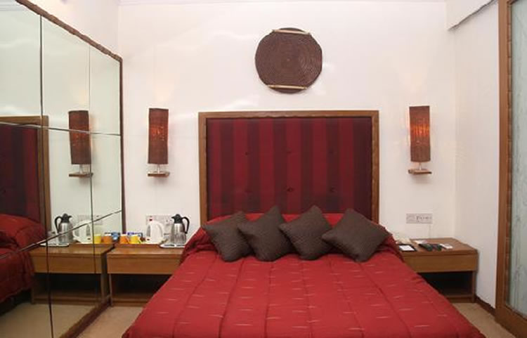 Hotel Lake View Ooty Lake View Hotel Ooty Review Tariff Contact